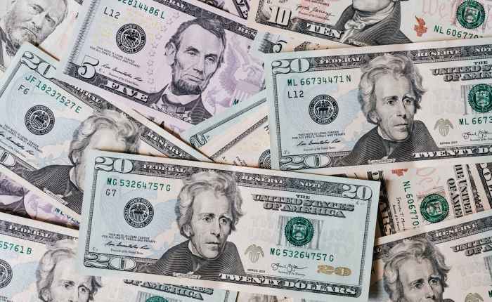 President Bidens dilemma. Kan han ta ledarrollen på världsarenan?Caroline Älvebrink Calais&nbsp;podd